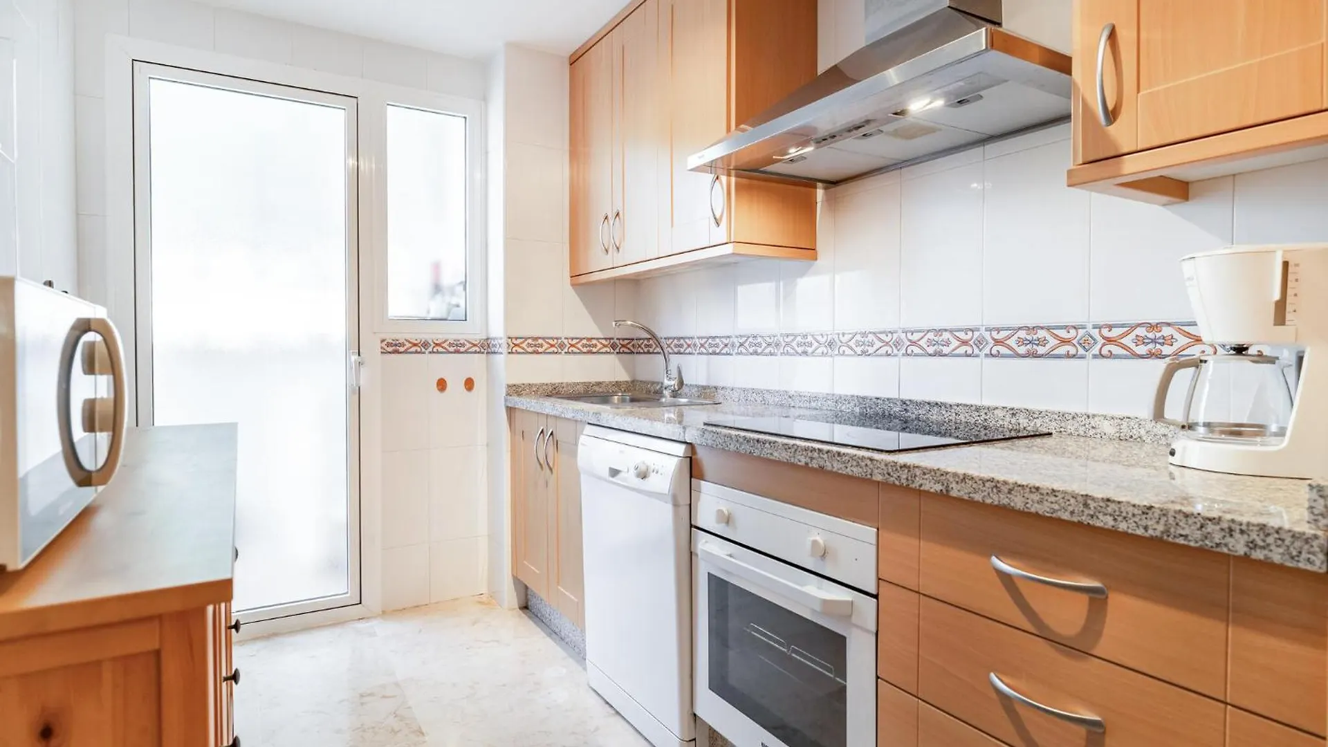 2 Bedroom Stunning Apartment In Sabinillas San Luis de Sabinillas 0*,