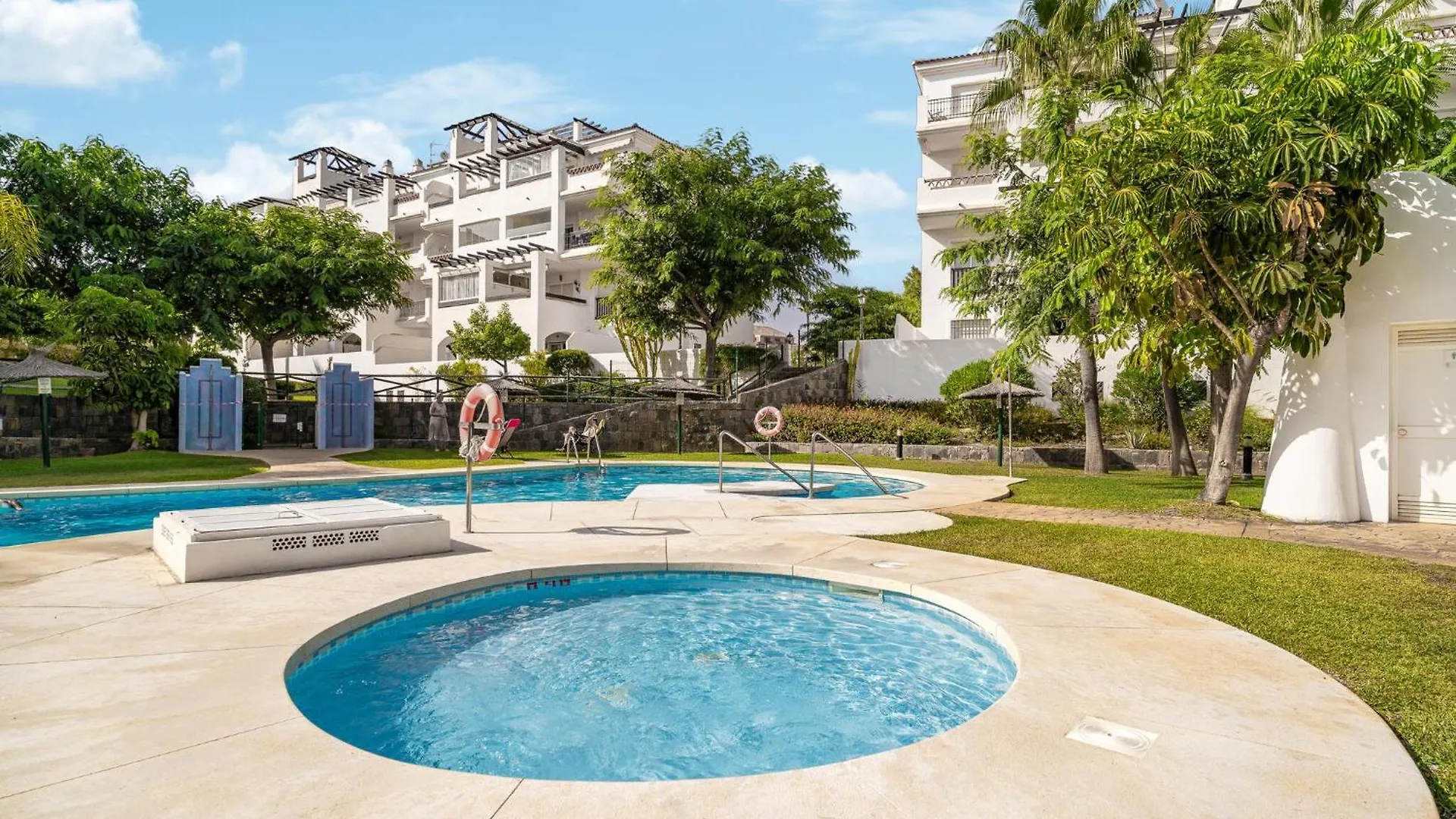 2 Bedroom Stunning Apartment In Sabinillas San Luis de Sabinillas